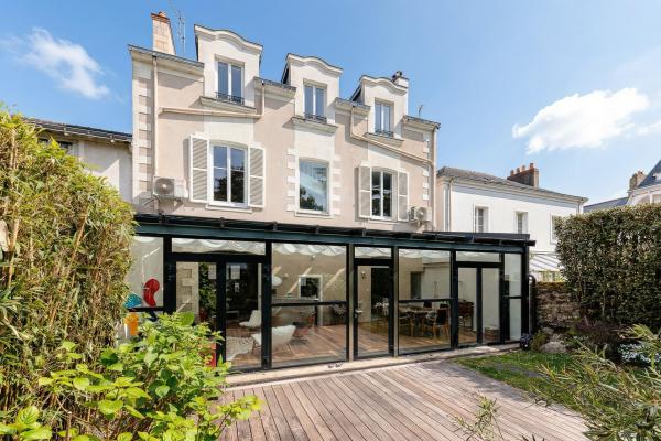 Acheter maison 10 pièce(s) 250 m² - Photo