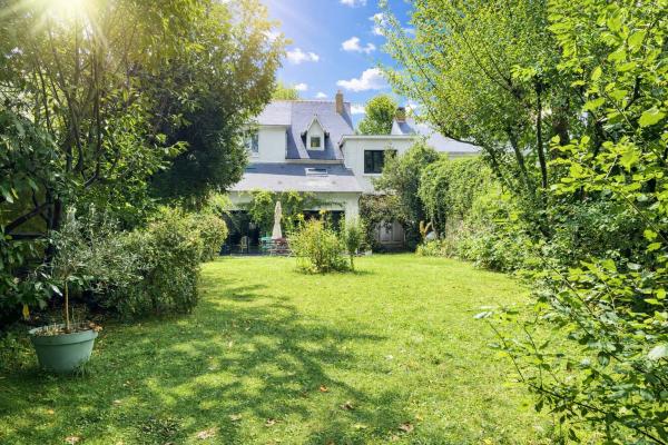 Acheter maison 9 pièce(s) 230 m² - Photo