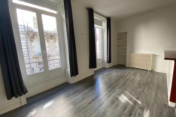 Louer appartement 1 pièce(s) 31 m² - Photo