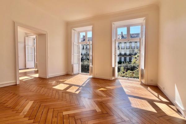 Louer appartement 4 pièce(s) 156 m² - Photo
