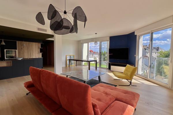 Louer appartement 4 pièce(s) 131 m² - Photo