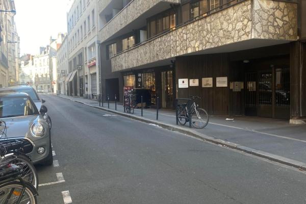 Louer garage 12 m² - Photo